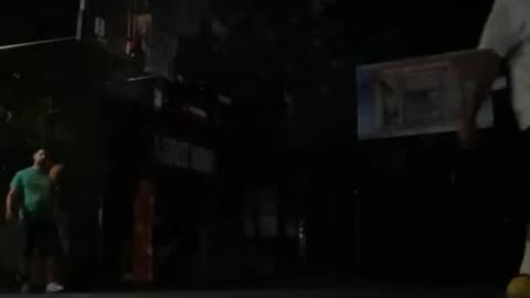 Powerlifter Gets Buckets at the Cage in NYC