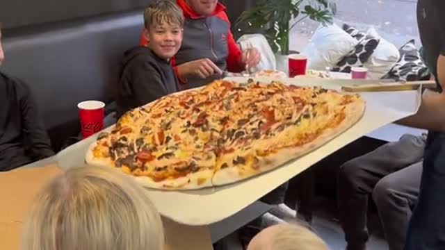 SHOCK PIZZA!