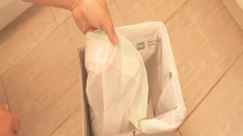 You have been using Trash Bags WRONG your WHOLE LIFE 💥 (GENIUS) 😱