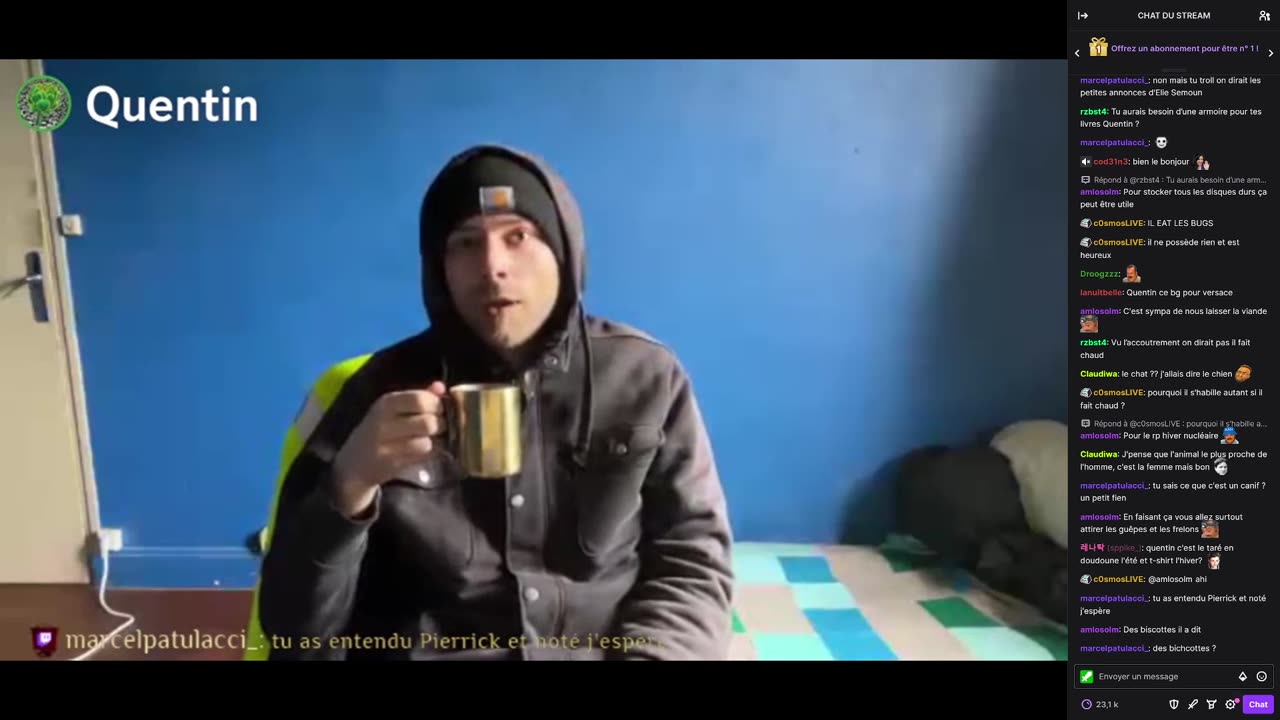 2023-06-09 (1bis) - Un gars bizarre avec un bonnet - Twitch RadioLibre (version avec chat)