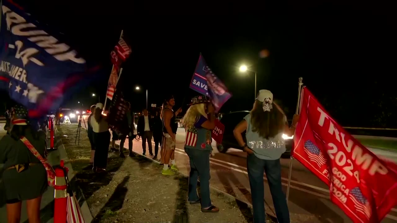 Trump supporters rally at his Mar-a-Lago residence