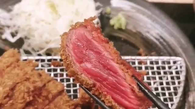 How to eat GYUKATSU