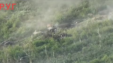 Assault of the Russian position on three Humvees by fighters of the "RUG"