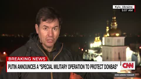 Explosions in Kyiv during live CNN report