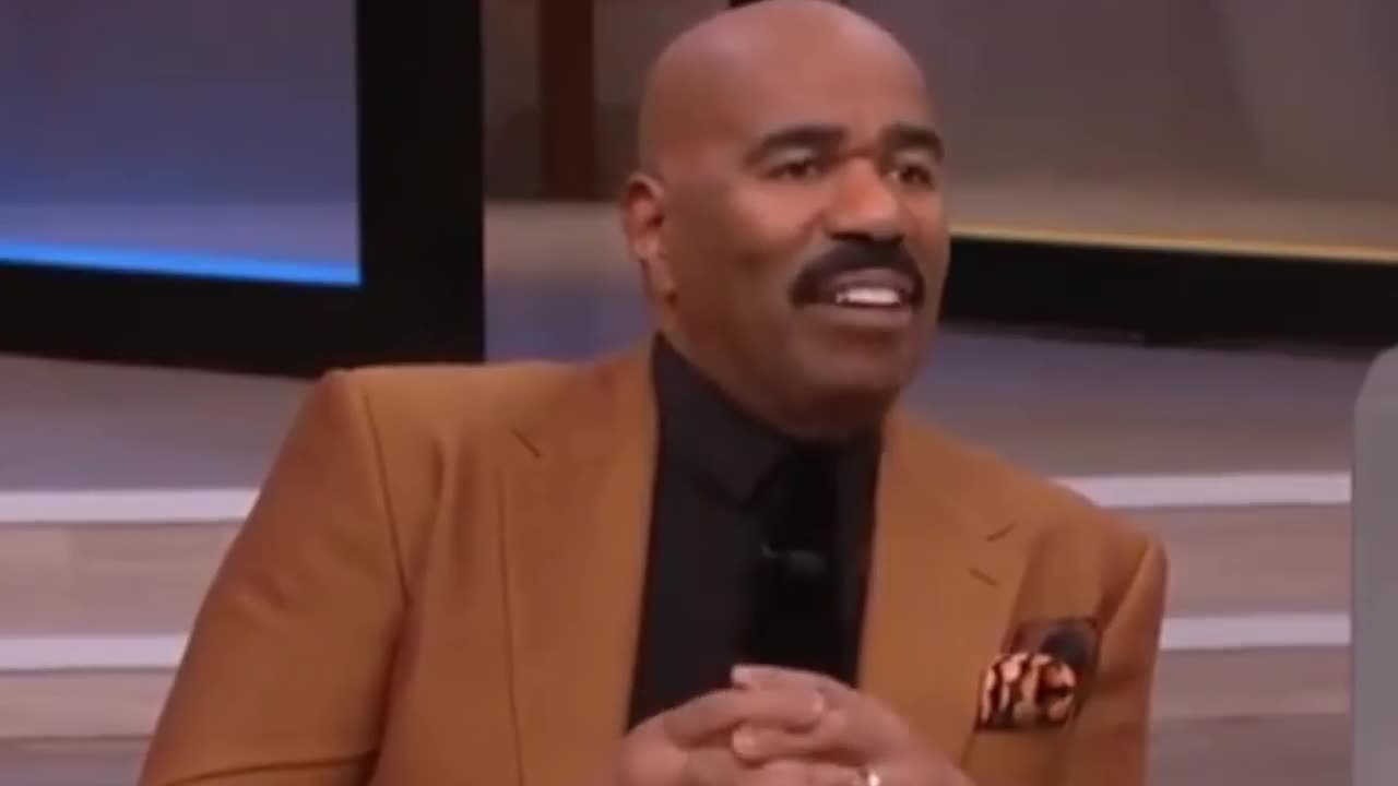 Steve Harvey Show has its finale and son posts a cryptic message , possible move to Facebook !?