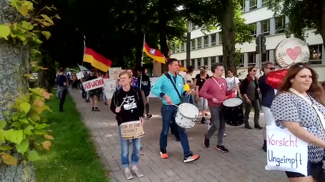 Osnabrück 04.06.22 Wir sind weiter auf der Straße , Eindrücke.