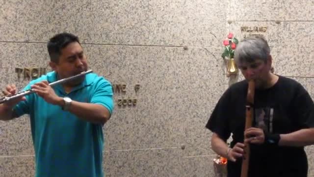 Flute duet improvisation (Native & silver)