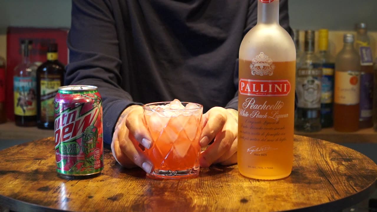 Pallini Peachcello Liqueur & Mtn Dew Major Melon