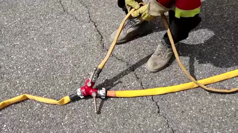 Firefighters struggle to control Spanish wildfire