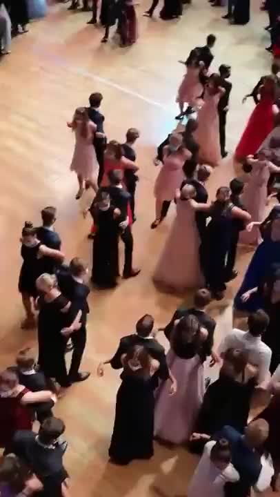 אלברט איינשטיין- שני דברים הם אינסופיים היקום והטיפשות האנושית ואני לא בטוח לגבי היקום