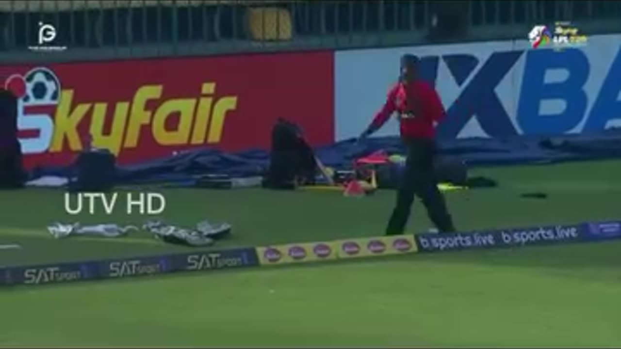 Sri Lanka cricket ground snack running