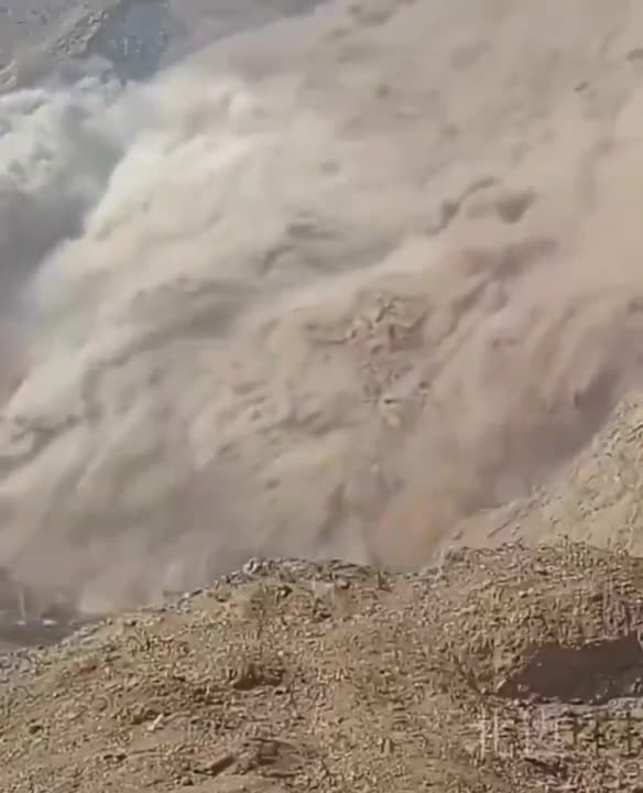 Coal mine collapse in China