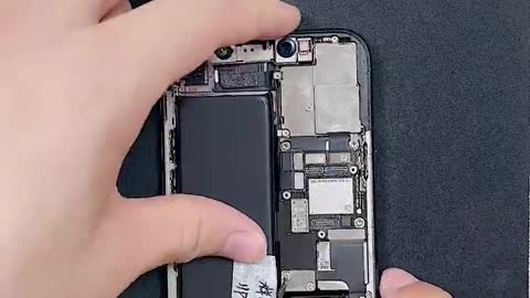 iPhone 11 Pro install the Battery