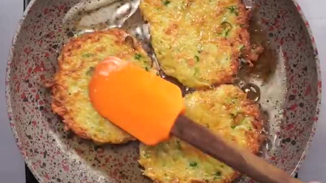 Potato Pancake _ Easy & Quick Lunch Box Recipe _ Potato Snacks Recipe