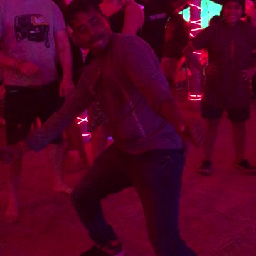 Dude in India tears up the dance floor with some "epic" moves