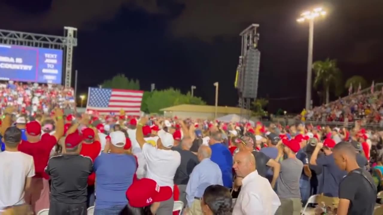 LOVE THAT BIG, BEAUTIFUL CROWD!!!