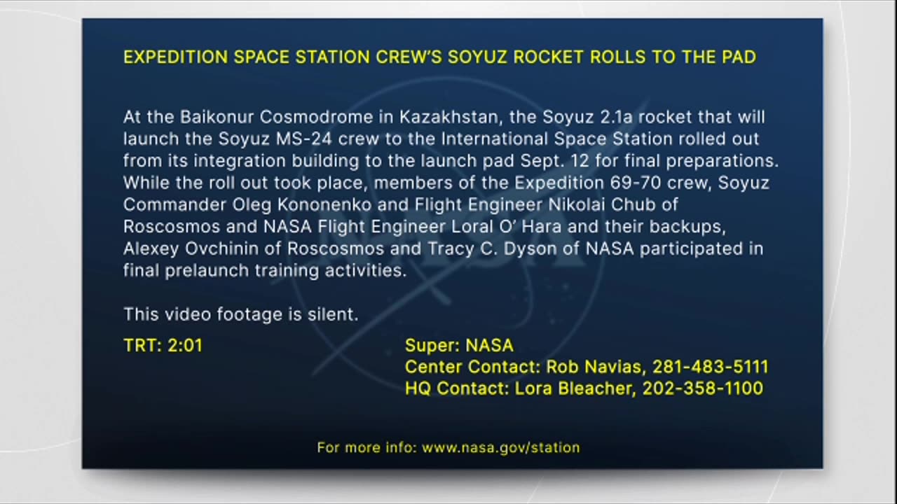 EXPEDITION SPACE STATION CREW’S SOYUZ ROCKET ROLLS TO THE PAD