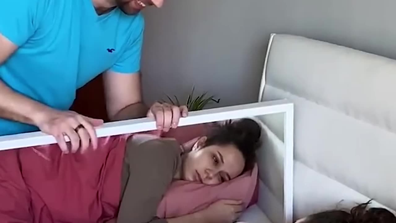 Try to not laugh😁😁😁😆😆