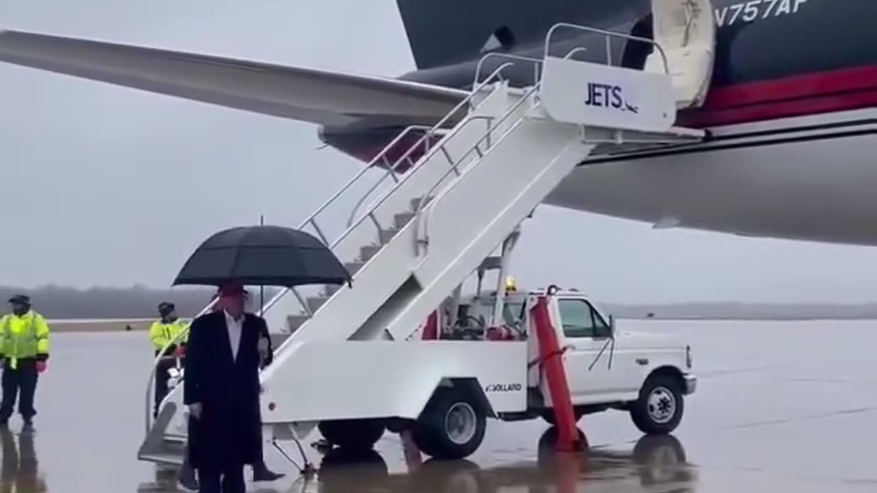 TRUMP💜🏅CARES FOR AMERICA❤️⭐️🚂THROUGH RAIN & STORM🇺🇸💙🛫🌧️☔️