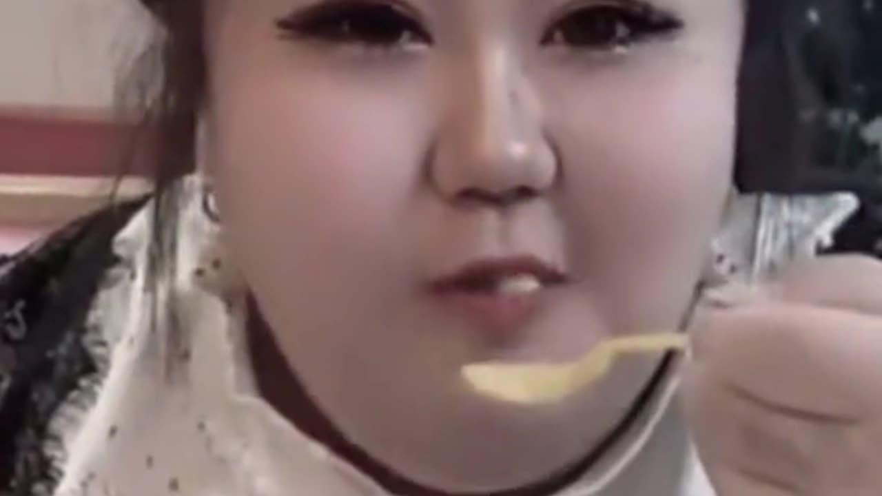 This mukbanger died - in the middle of her livestream!