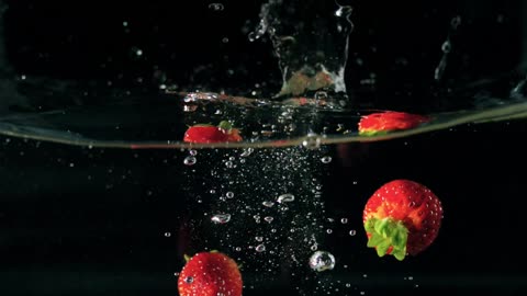 Strawberries drowned in water .... 😍