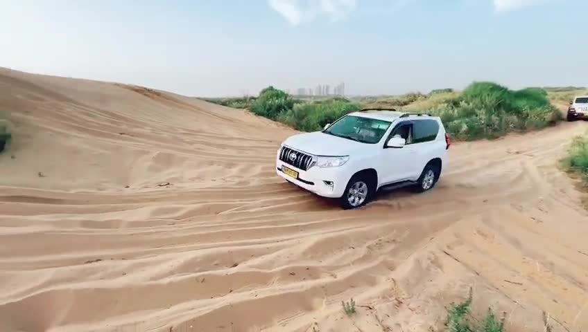 JeeP dash towards the sun