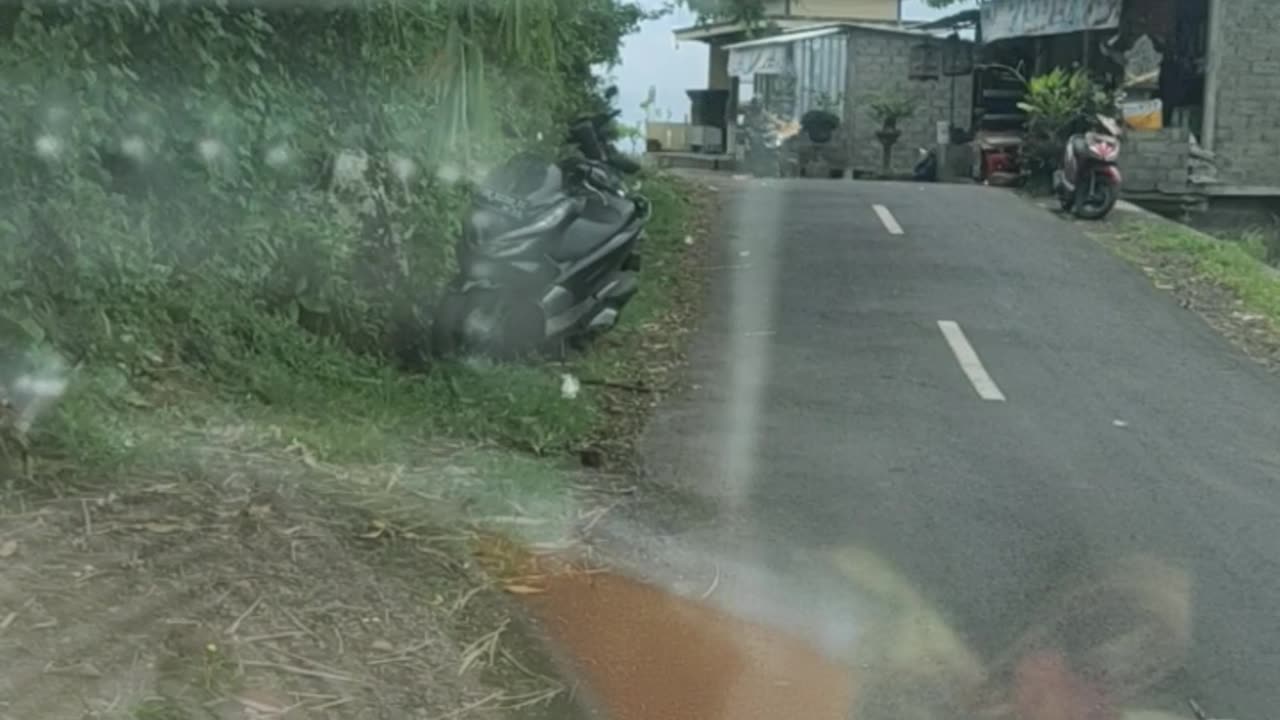 baliku the streets on the outskirts of East Bali