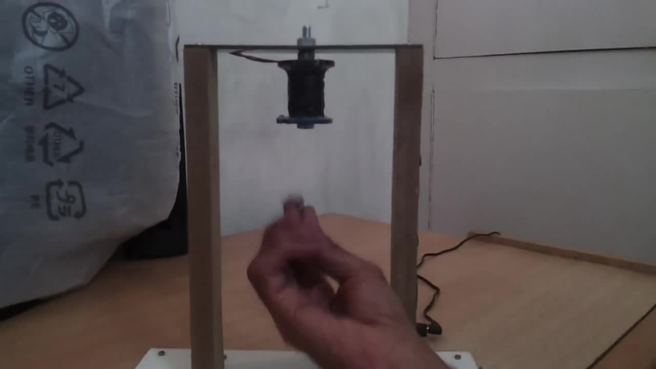 Magnetic Levitation Hanging Ball - www.hobbyprojects.com