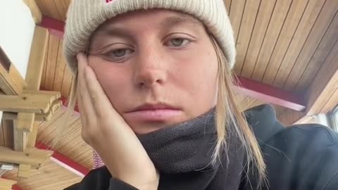 "I don't want to snowboard today I'm sotired”lud bel