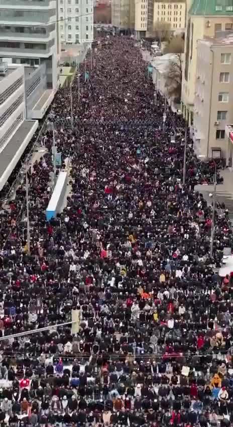 Benvenuti a Parigi. Parigi è in Europa?