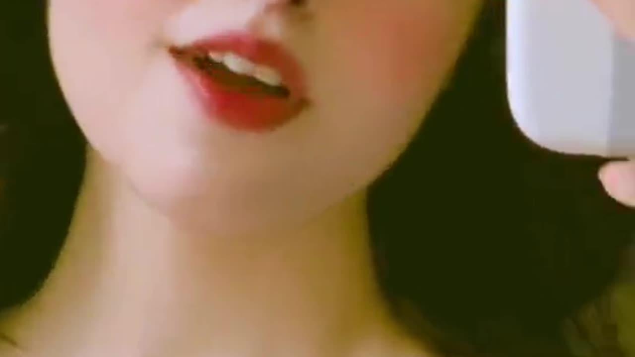 Beautiful girl's funny clip