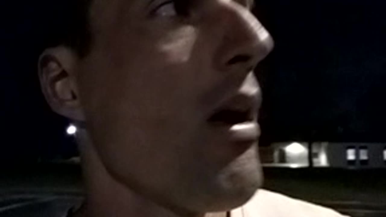 "CRESCENT MOON" = "COCOA JOY MOON".