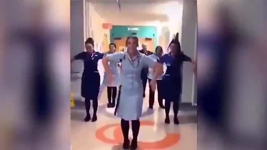 Hospitais cheios dança