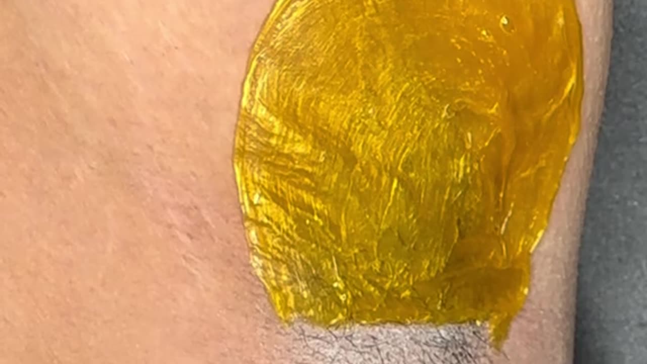 Underarm Waxing with Sexy Smooth Golden Allure Hard Wax! by @thatsthelookbeauty