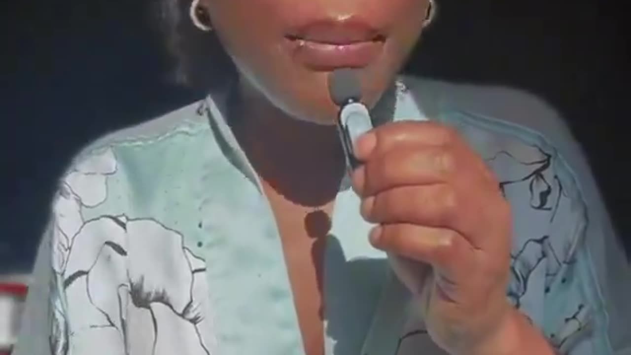 Black woman absolutely destroys Beyoncé 🔥🔥🔥🔥 “Beyoncé, we don’t give a d*mn about you!”