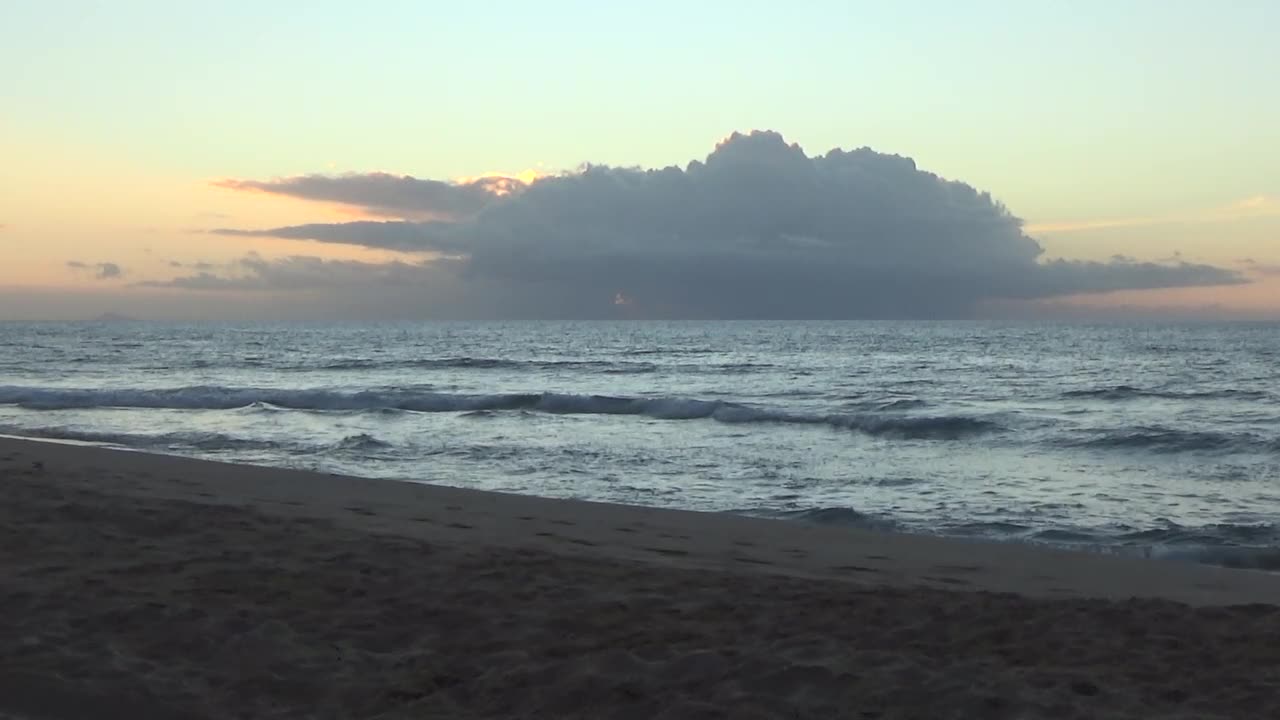 Waimea, HI — Polihale Beach State Park - Sunset