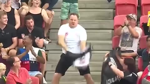 Man dancing in rugby match🤣🤣