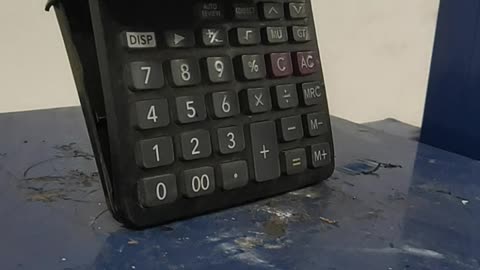 Calculator breking 😨😨