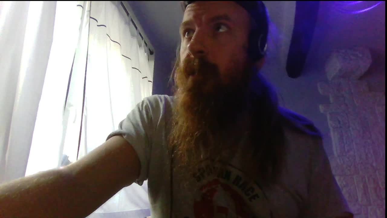 2022-09-30 (3) - Lutaa - Twitch Triskelina