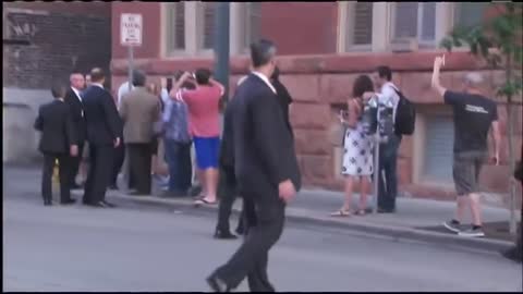 President Obama Takes a Surprise Stroll in Downtown Denver