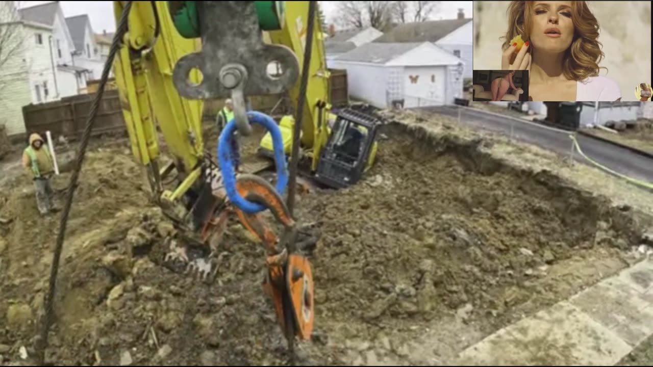 Sexy Excavator Recovery