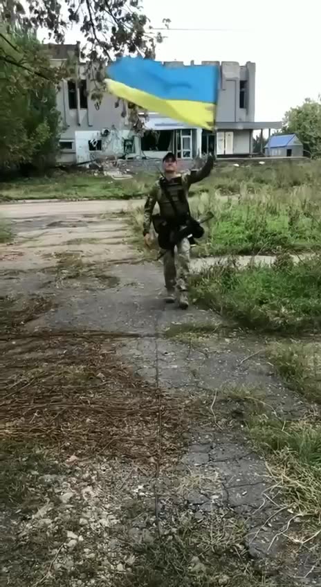 Incredible Footage from Ukrainian Artilleryman