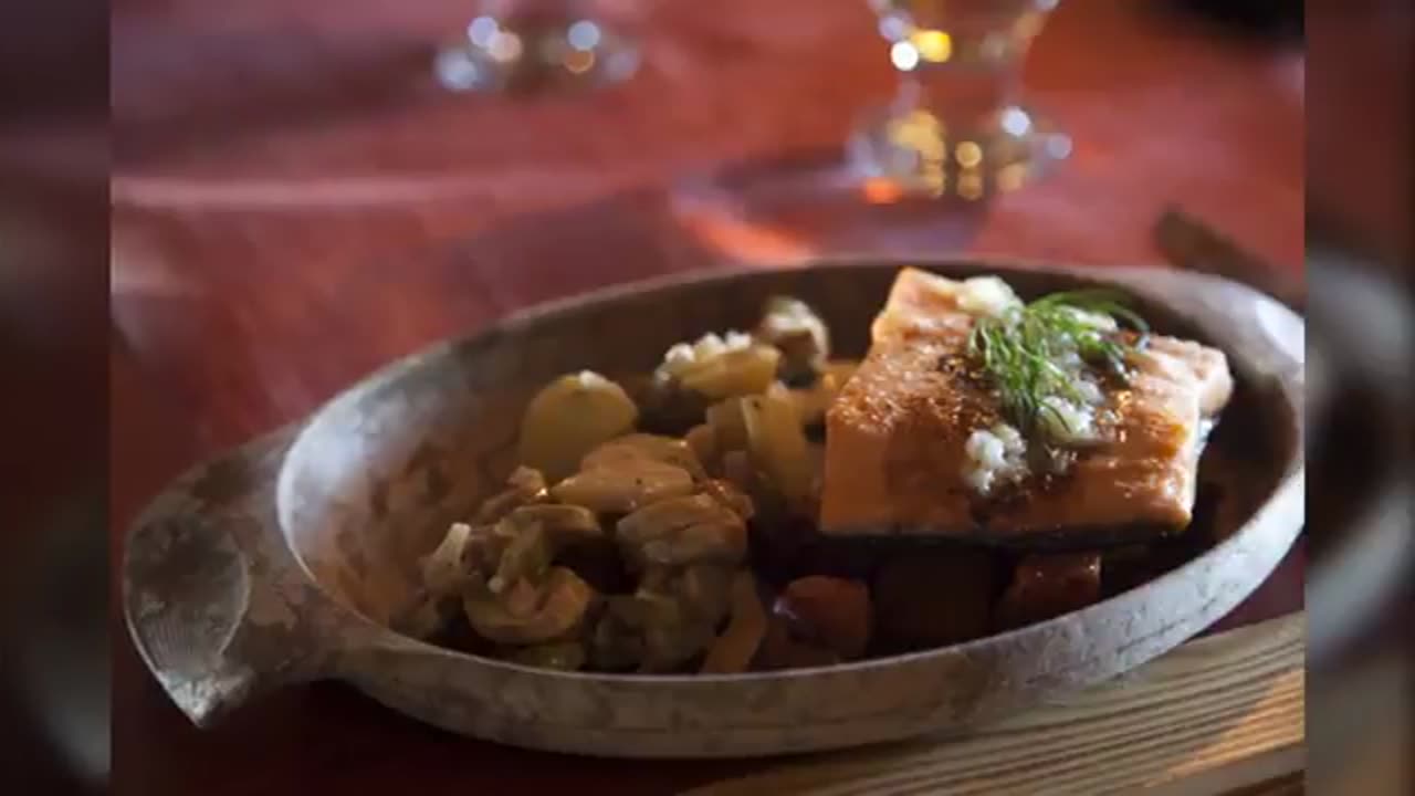 Cosy atmosphere in Lapland Restaurant Kotahovi
