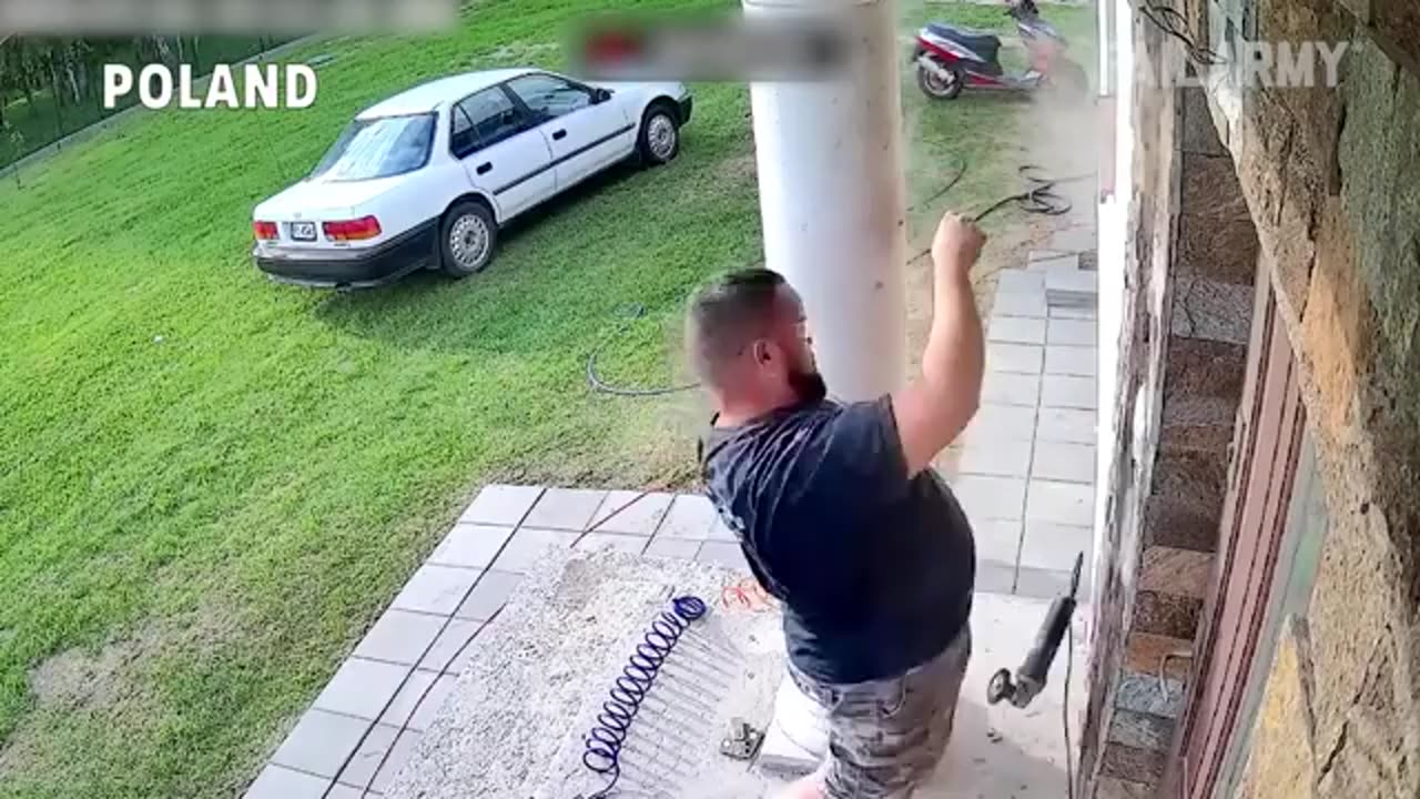 Idiot around word