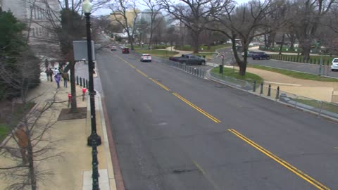 0936RHOB00IndepAveSWEastofTaxi_2021-01-06_10h40min01s537ms.mp4