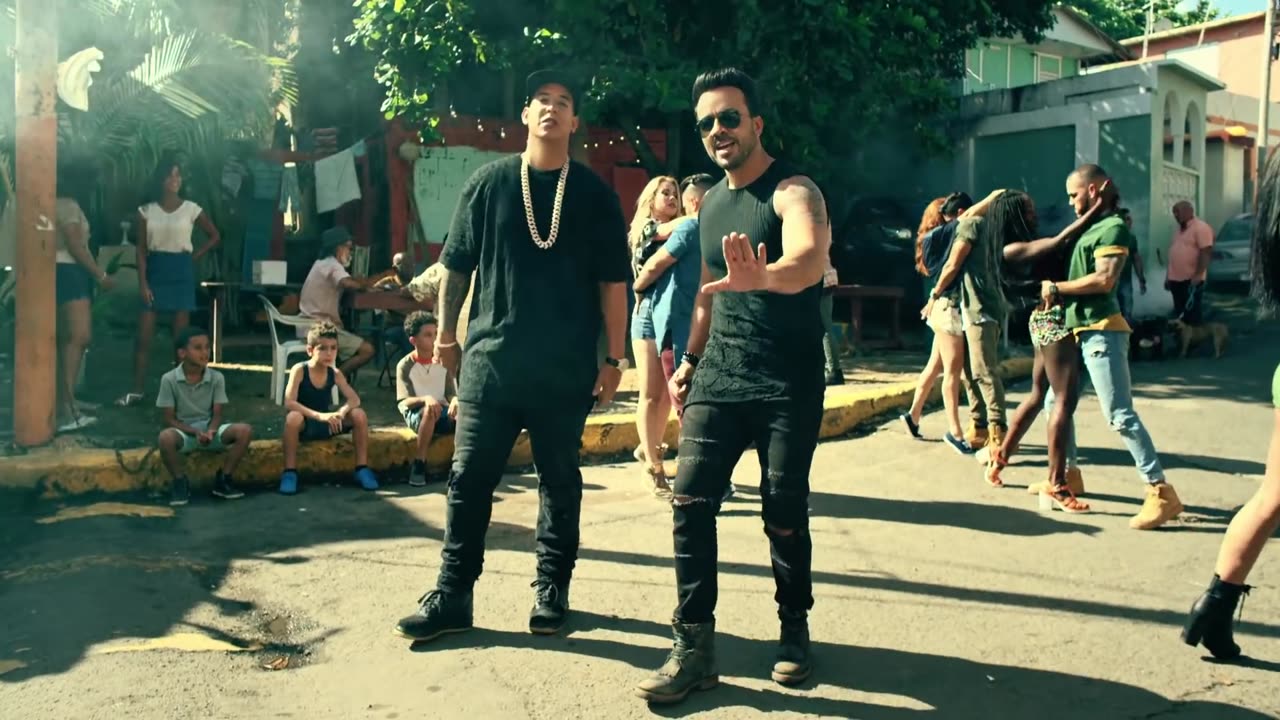 Luis Fonsi - Despacito ft. Daddy Yankee