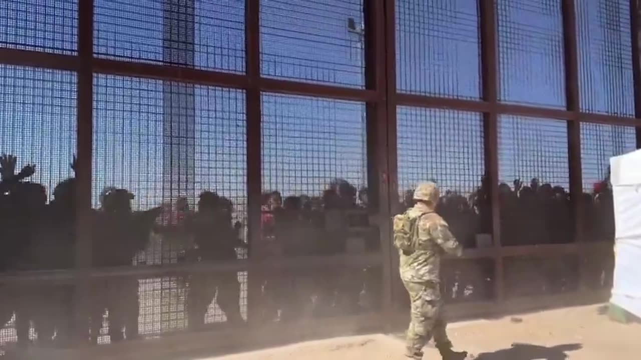 Chaos On El Paso Border, As Migrants Storm Border Positions Into the United States