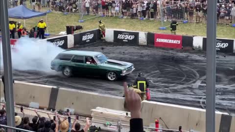 Summernats 35 Burnout fires