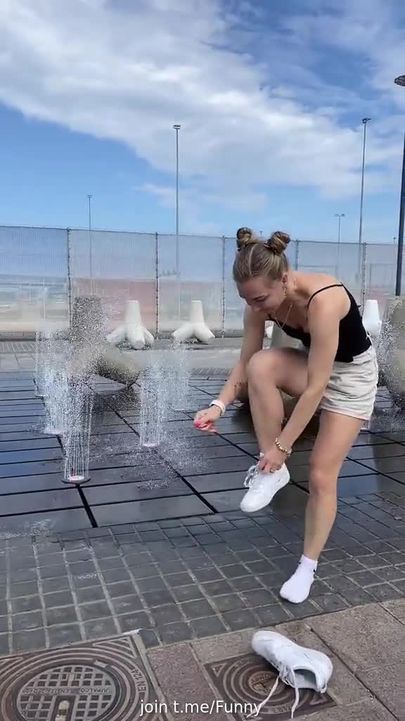 Funny girl petis jav naked ail funny girl clips video viral girl