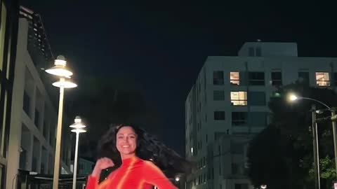 Sexy girl dancing on road 💦🤤💦💦